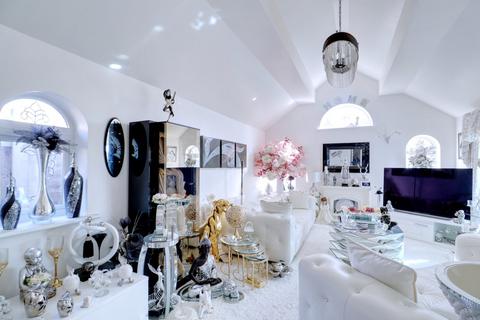 undefined, Birch Crescent, South Ockendon RM15