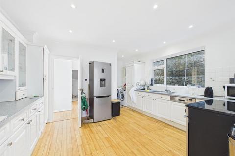 4 bedroom house for sale, An Increasingly Uncommon Opportunity In Rozel