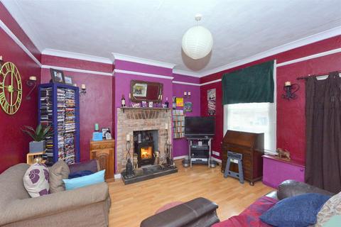 2 bedroom terraced house for sale, Crewe Street, Off St Michael's Street, Shrewsbury