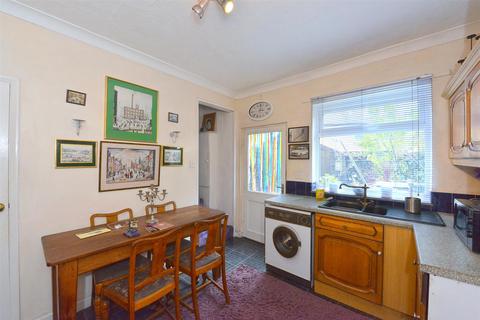 2 bedroom terraced house for sale, Crewe Street, Off St Michael's Street, Shrewsbury