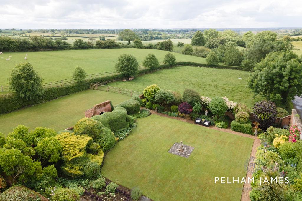 The Manor House, Illston