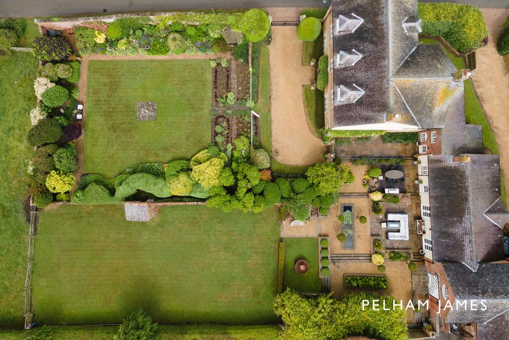 The Manor House, Illston
