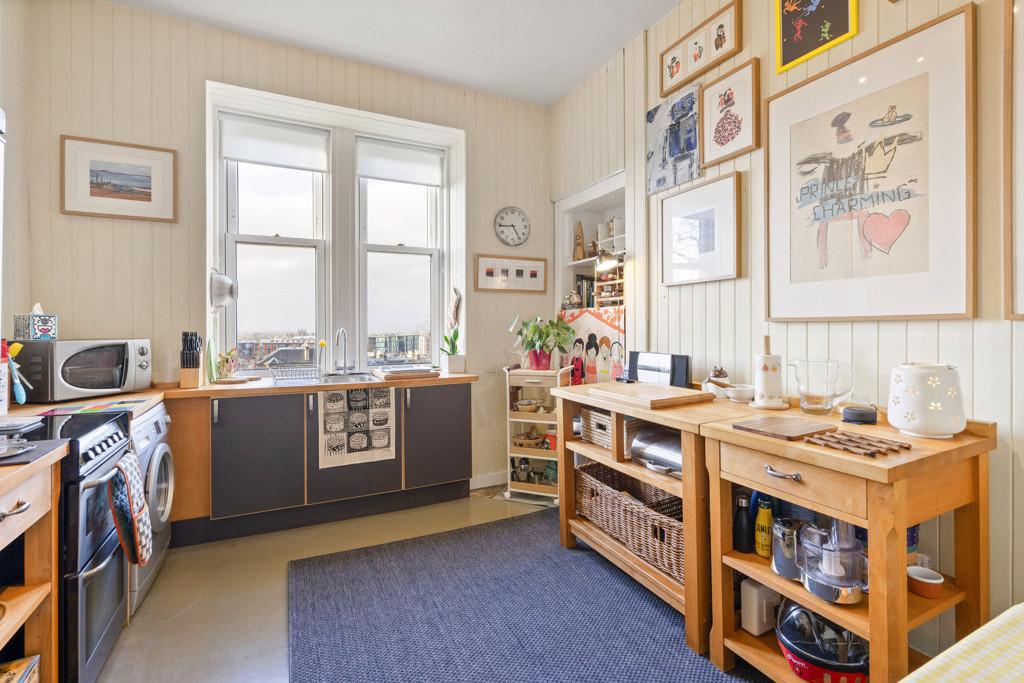 Kitchen of 18 (Flat 9) Montpelier Terrace