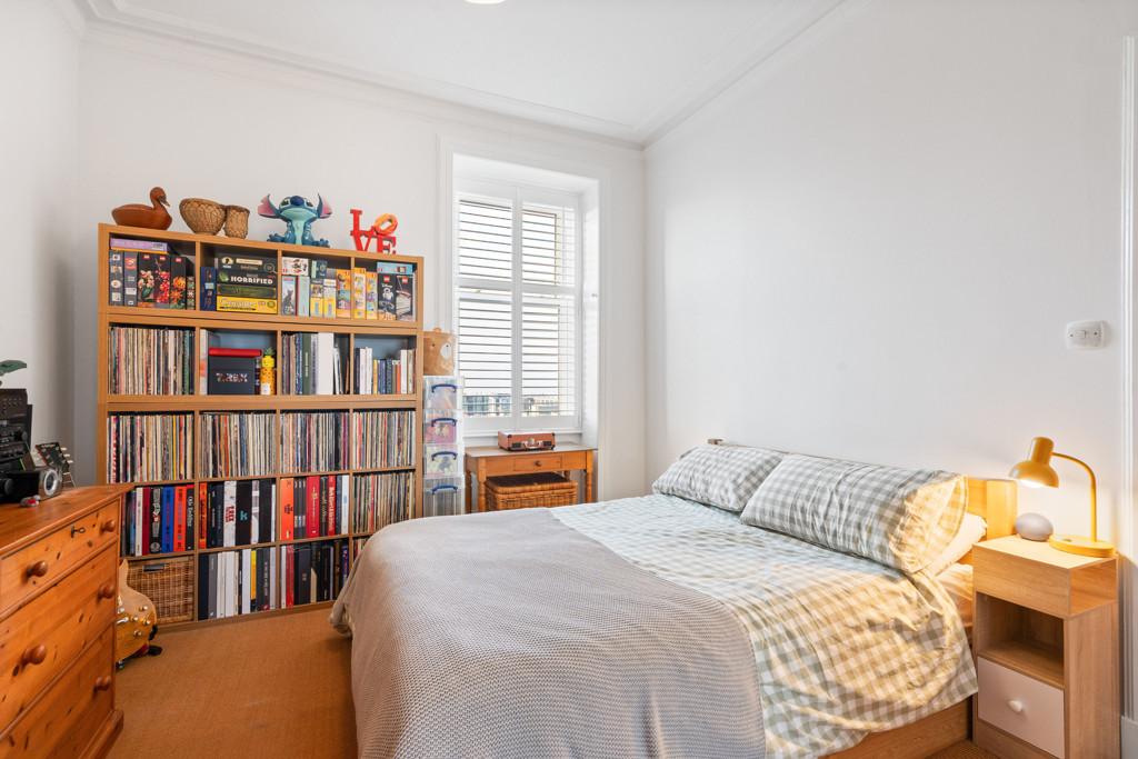 Double Bedroom of 18 (Flat 9) Montpelier Terrace