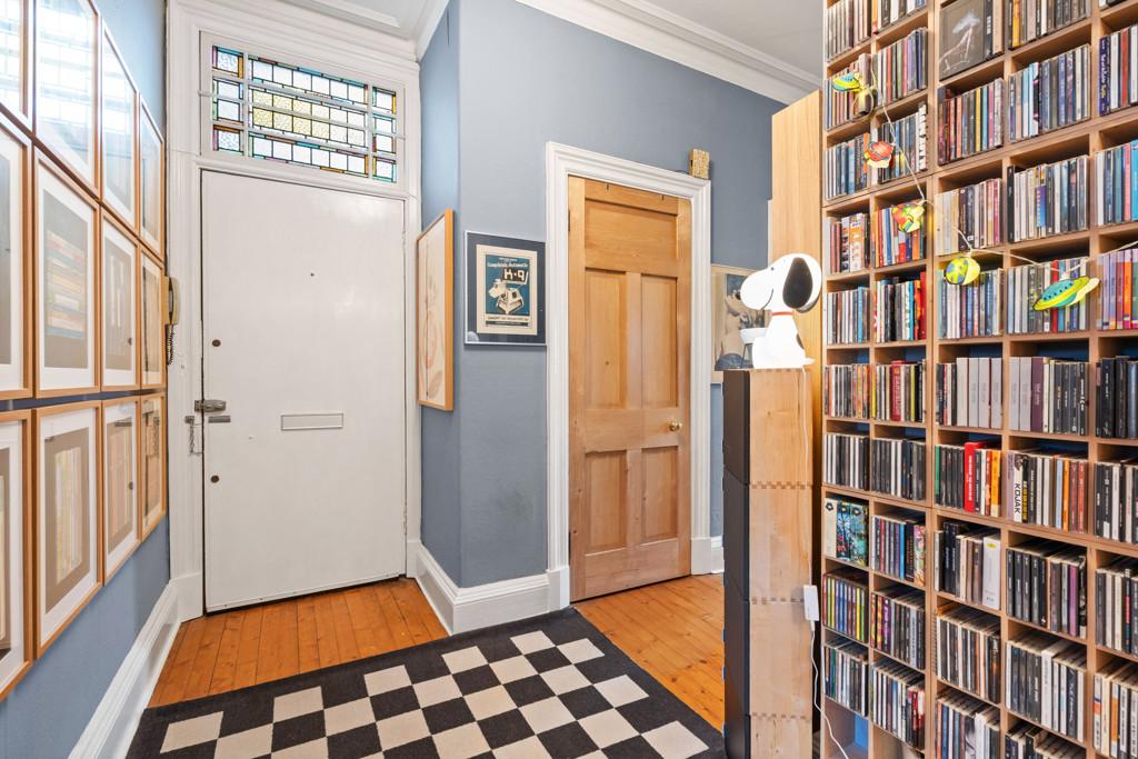 Reception Hall of 18 (Flat 9) Montpelier Terrace