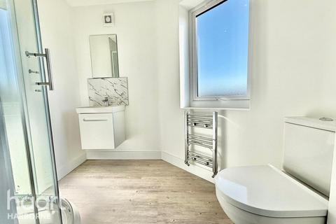 1 bedroom in a house share to rent, BRAND NEW EN-SUITE ROOMS, OLDBURY