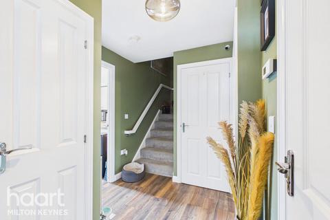 3 bedroom semi-detached house for sale, Ellynore Close, Milton Keynes