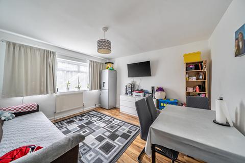2 bedroom apartment for sale, Glebe Court, Glebe Road, Stanmore