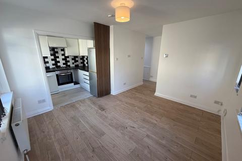 undefined, Flat 5, 458 Babbacombe Road, Torquay, TQ1 1HW
