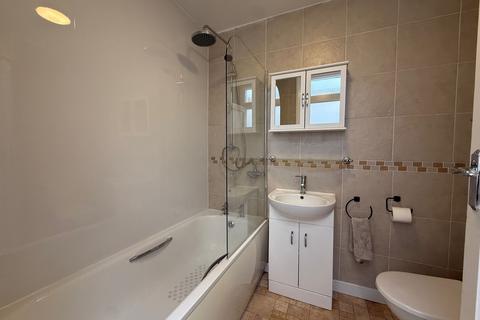 undefined, Flat 5, 458 Babbacombe Road, Torquay, TQ1 1HW