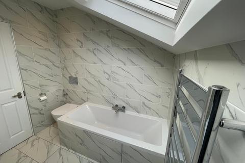 2 bedroom apartment to rent, Raleigh Gardens, London, SW2
