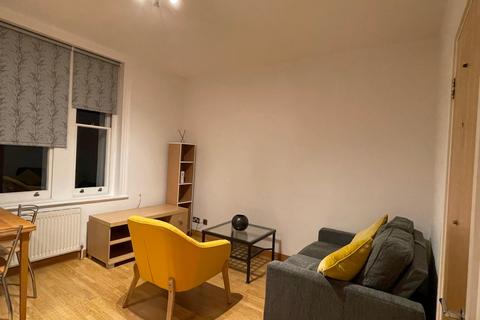 1 bedroom apartment to rent, Long Lane, London, EC1A