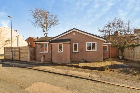 3 bedroom bungalow for sale, Cobden Street, Ashton-under-Lyne, Greater Manchester, OL6