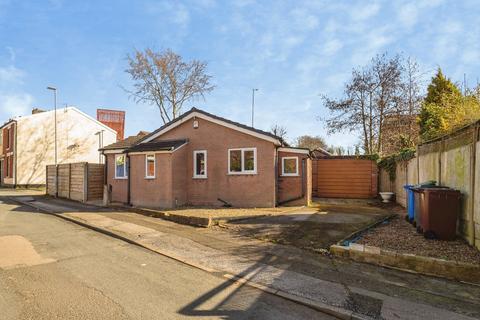 3 bedroom bungalow for sale, Cobden Street, Ashton-under-Lyne, Greater Manchester, OL6