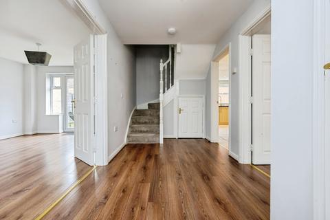 undefined, Gala Close, Bedford, Bedfordshire, MK41