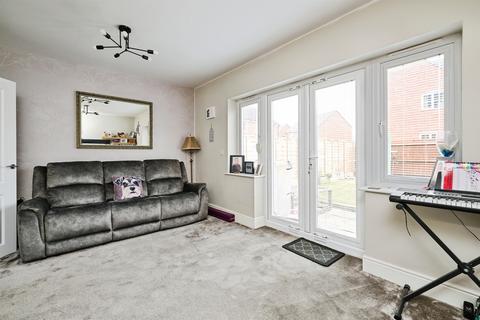 4 bedroom terraced house for sale, Creed Road, Oundle, PETERBOROUGH