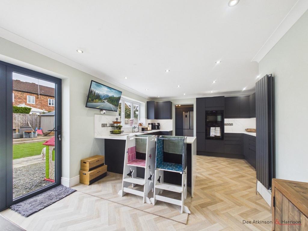 Open Plan Kitchen/Dining Area