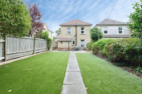 4 bedroom detached house for sale, Bingham Road, Bournemouth
