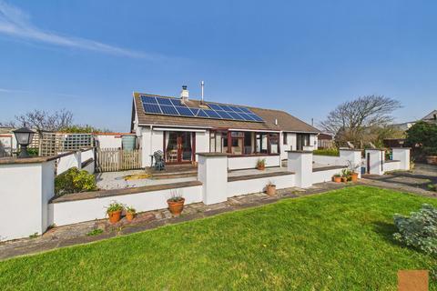 undefined, Mount Hawke, Substantial detached bungalow with large gardens