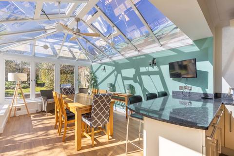 5 bedroom semi-detached house for sale, Romford Road, Pembury, TN2