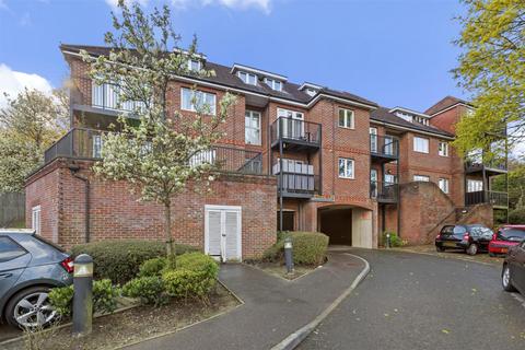 2 bedroom flat for sale, St. Marks Close, High Wycombe HP13