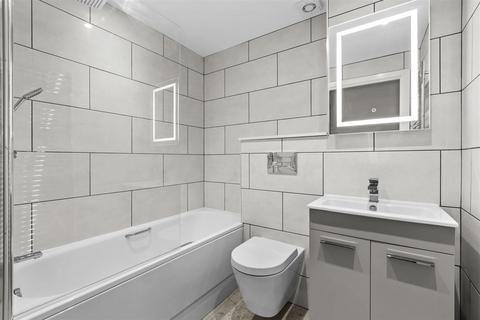 2 bedroom flat for sale, St. Marks Close, High Wycombe HP13