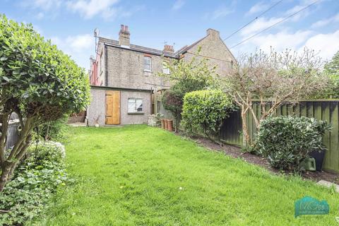 5 bedroom terraced house for sale, Warwick Road, Bounds Green, London, N11