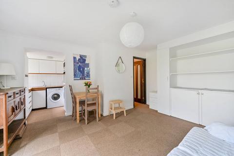 undefined, Deerhurst Close, Feltham, TW13