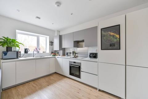 undefined, Packham Mews, Hounslow, TW3