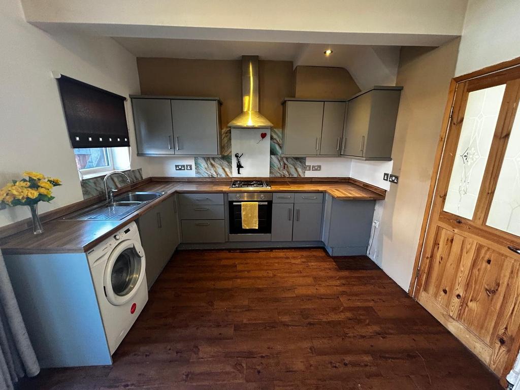 Kitchen c