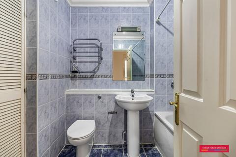 2 bedroom flat to rent, Shoot Up Hill, London, NW2
