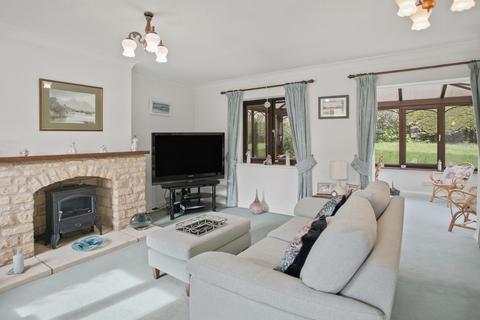 3 bedroom detached house for sale, Millbrook Ley, Broadwell, Moreton-in-Marsh, Gloucestershire. GL56 0TR