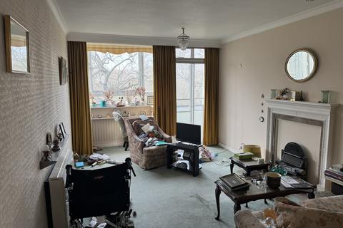 3 bedroom flat for sale, 67 PUTNEY HILL SW15