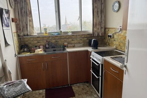 3 bedroom flat for sale, 67 PUTNEY HILL SW15
