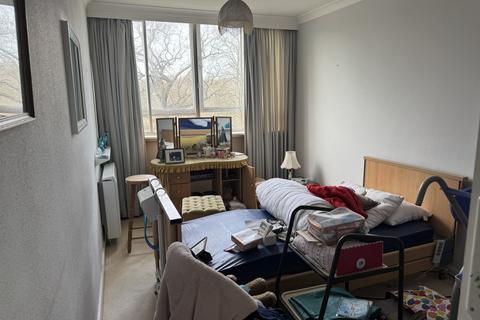 3 bedroom flat for sale, 67 PUTNEY HILL SW15