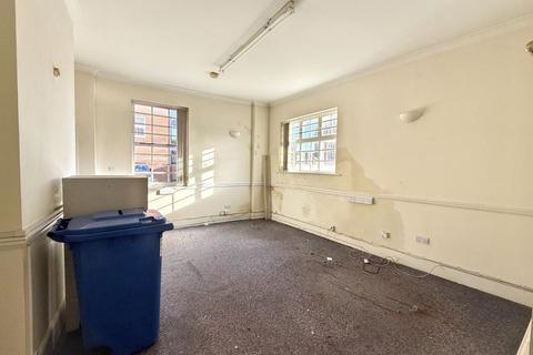 Convenience store for sale, 70 Eastgate Street, Gloucester, Gloucestershire, GL1 1QN