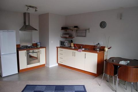 2 bedroom flat to rent, City Point 2, Salford M3