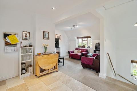 2 bedroom maisonette for sale, Hillside Close, Gerrards Cross SL9