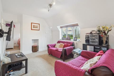 2 bedroom maisonette for sale, Hillside Close, Gerrards Cross SL9