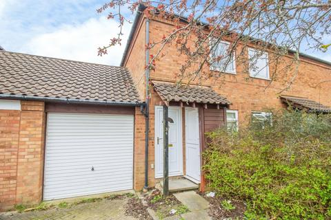 2 bedroom maisonette for sale, Fletchers Mews, Neath Hill, Milton Keynes, Buckinghamshire, MK14