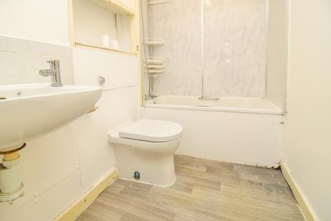 2 bedroom maisonette for sale, Fletchers Mews, Neath Hill, Milton Keynes, Buckinghamshire, MK14