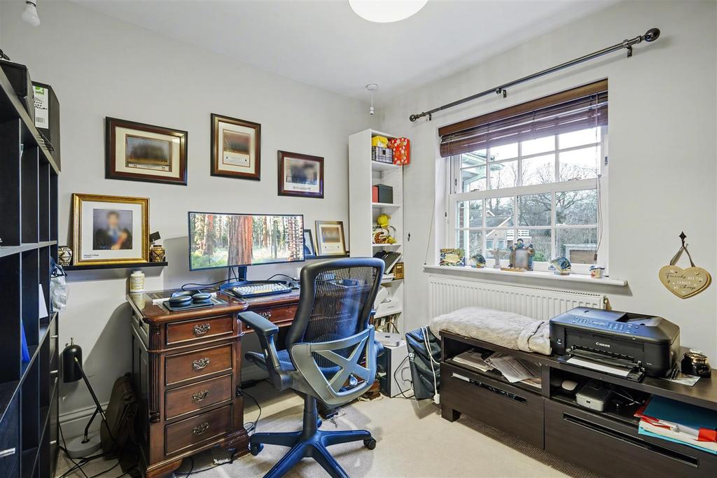 Bedroom 5.jpeg