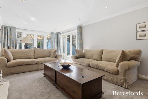 4 bedroom detached house for sale, Grove Orchard, Braintree, CM7