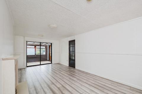 3 bedroom terraced house for sale, Thorndyke Close, Beeston, Nottingham, Nottinghamshire, NG9