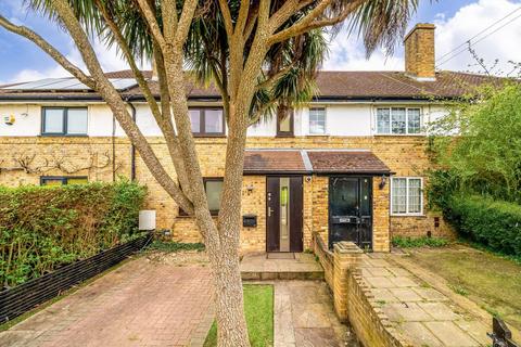 Unwin Road, Isleworth TW7
