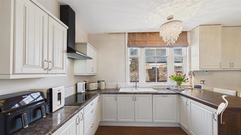 Breakfasting Kitchen