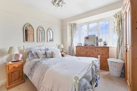 undefined, Laleham Road, Staines-upon-Thames, TW18