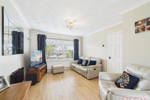 3 bedroom semi-detached house for sale, Queensway, Gwersyllt, Wrexham
