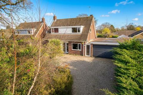 3 bedroom detached bungalow for sale, Oaklands, Framingham Earl, Norwich
