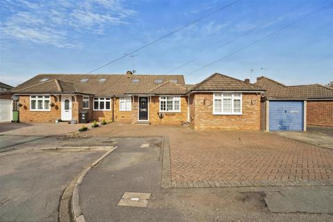 undefined, Foxlake Road, Byfleet